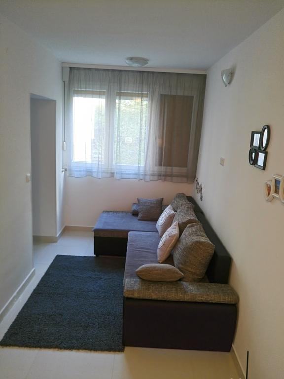 Petra Apartment *